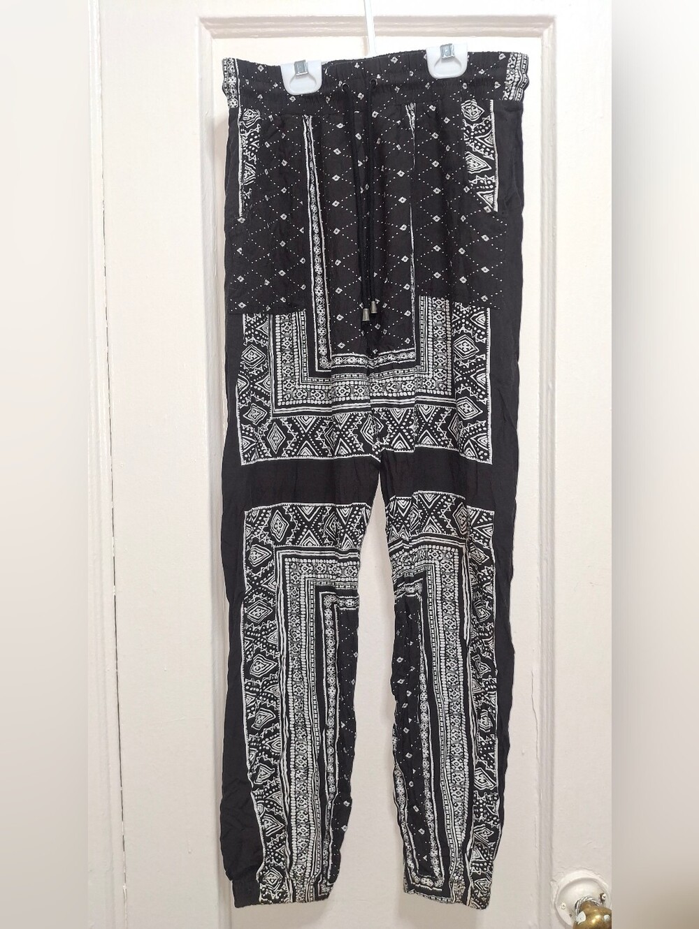 Blue Pepper Boho Black White Print Rayon Jogger Pants Women's Size S